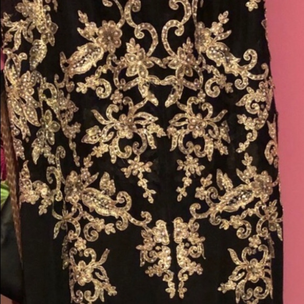 Formal Dress - Picture 7 of 7